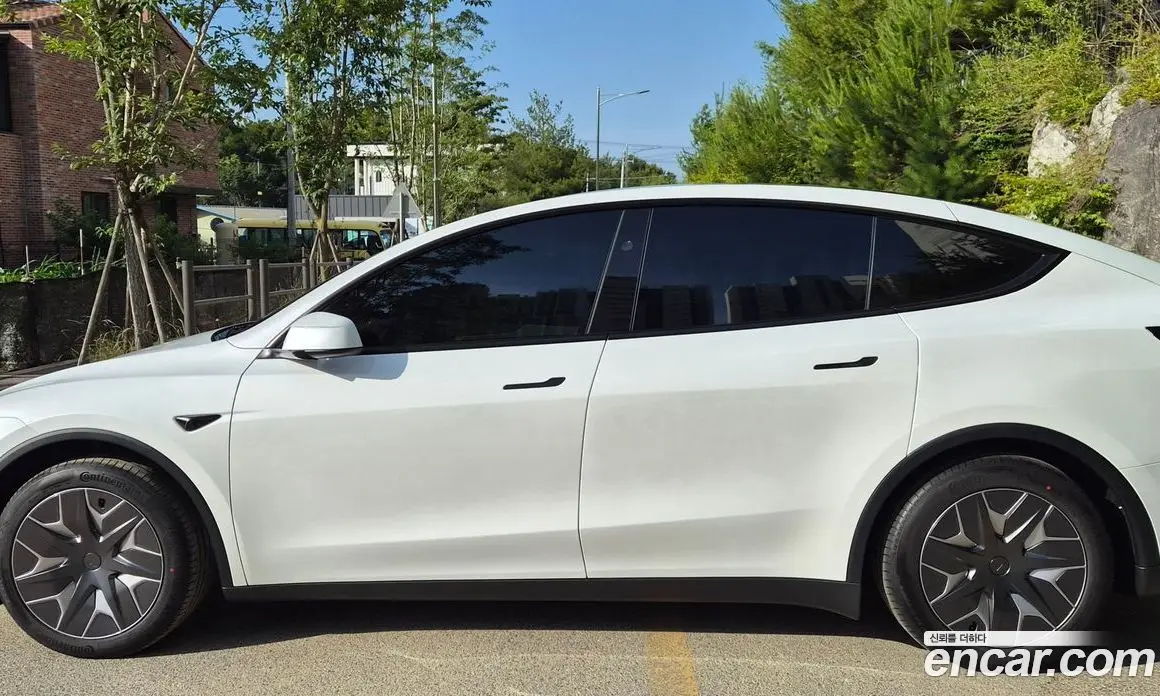 Tesla Model Y 2026 3.0 автомат (гидро), фото 20 Tesla Model Y 2026 3.0 автомат (гидро), фото 20