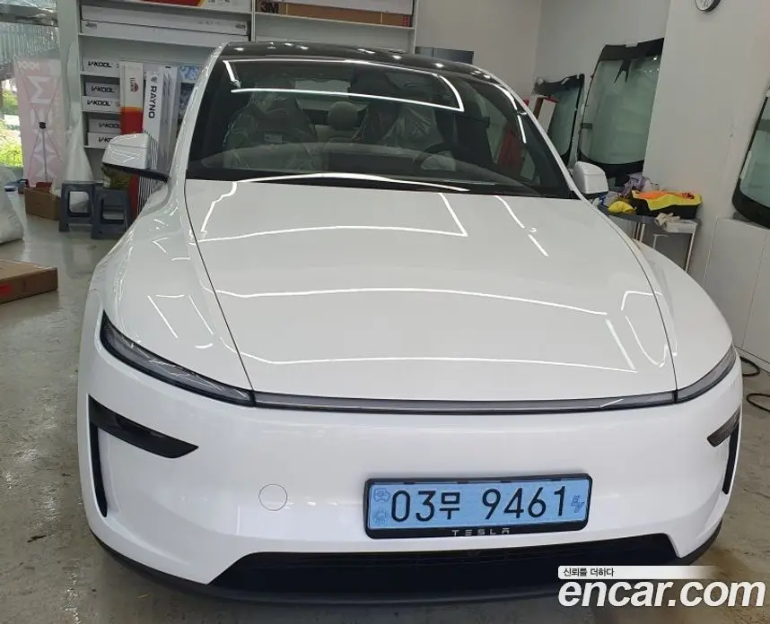 Tesla Model Y 2026 3.0 автомат (гидро), фото 3 Tesla Model Y 2026 3.0 автомат (гидро), фото 3