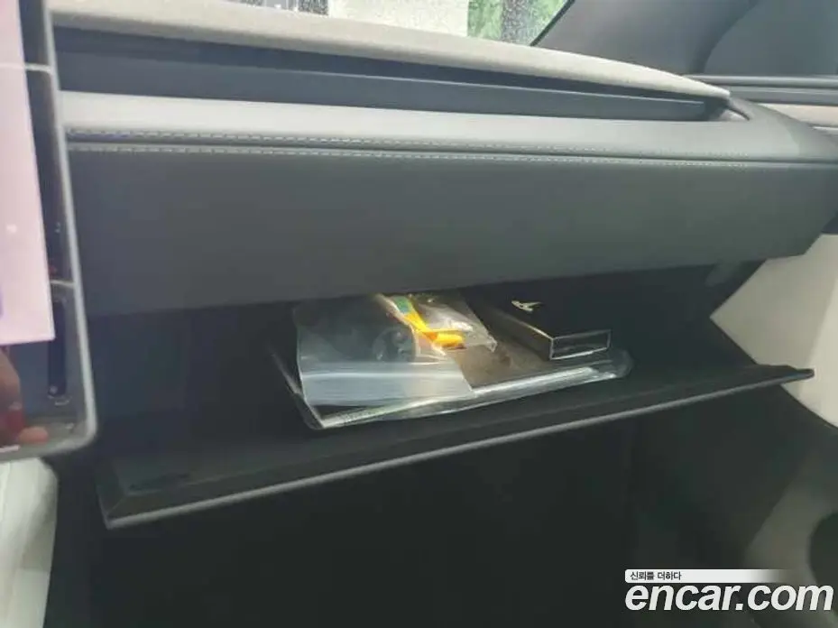 Tesla Model Y 2026 3.0 автомат (гидро), фото 8 Tesla Model Y 2026 3.0 автомат (гидро), фото 8