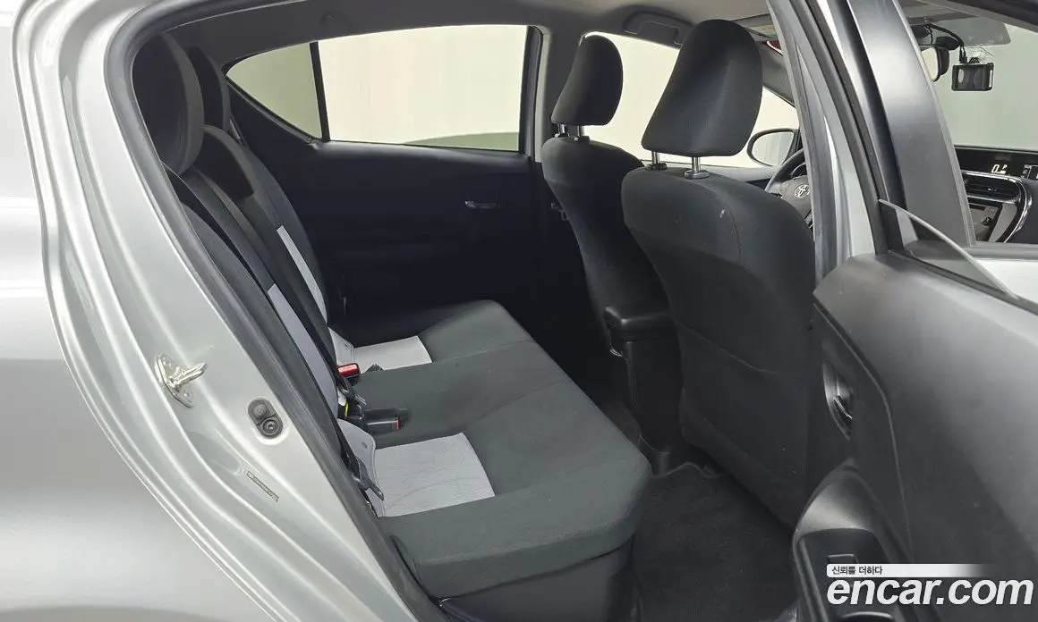 Toyota Prius 2019 1.5 автомат (гидро), фото 17 Toyota Prius 2019 1.5 автомат (гидро), фото 17
