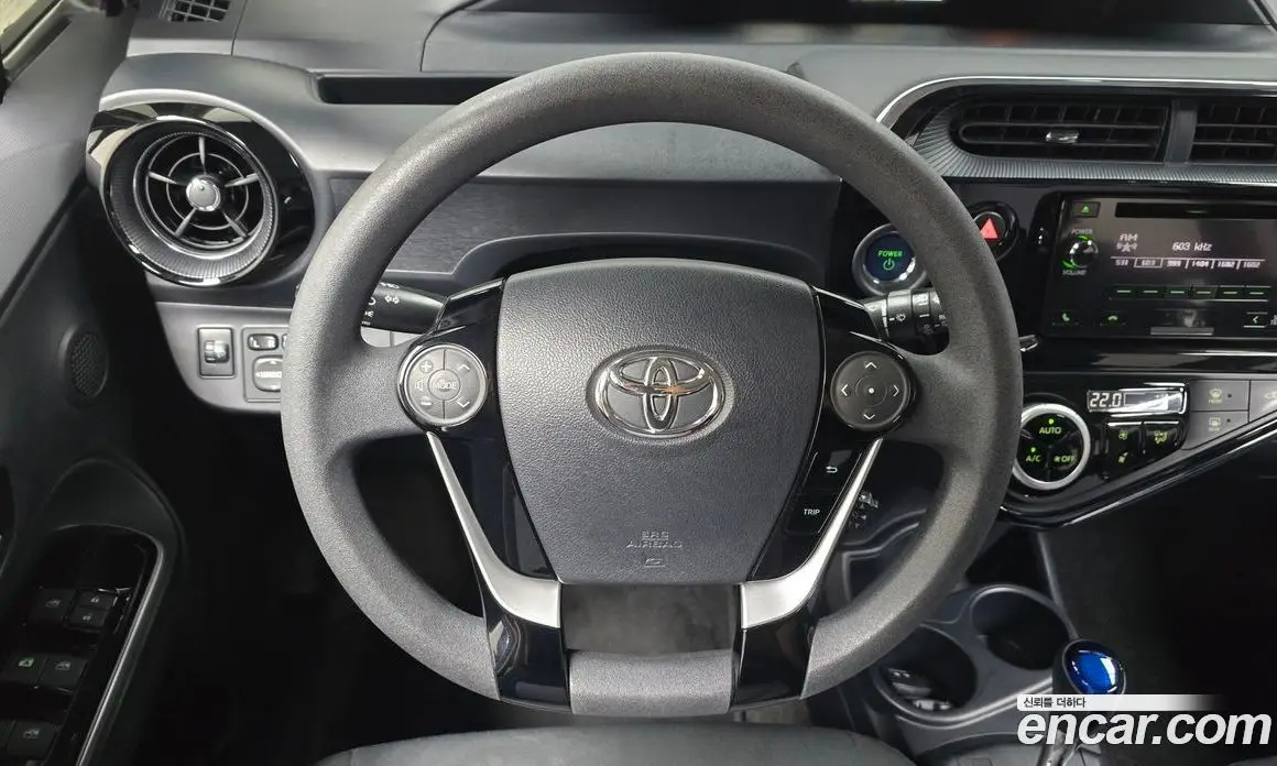 Toyota Prius 2019 1.5 автомат (гидро), фото 18 Toyota Prius 2019 1.5 автомат (гидро), фото 18