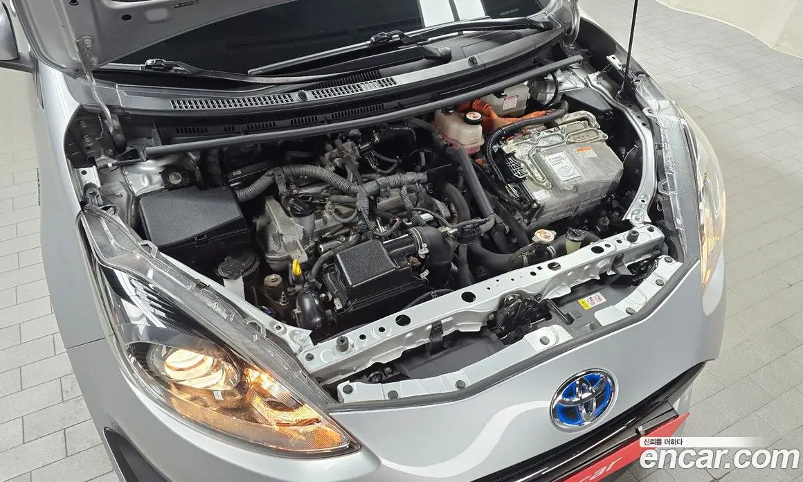 Toyota Prius 2019 1.5 автомат (гидро), фото 6 Toyota Prius 2019 1.5 автомат (гидро), фото 6