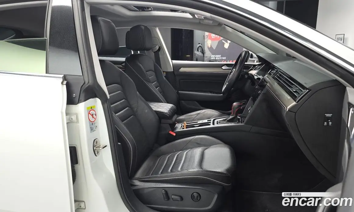 Volkswagen Arteon 2019 2.0 автомат (гидро), фото 11