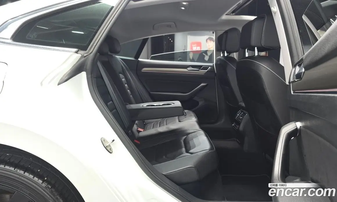 Volkswagen Arteon 2019 2.0 автомат (гидро), фото 12