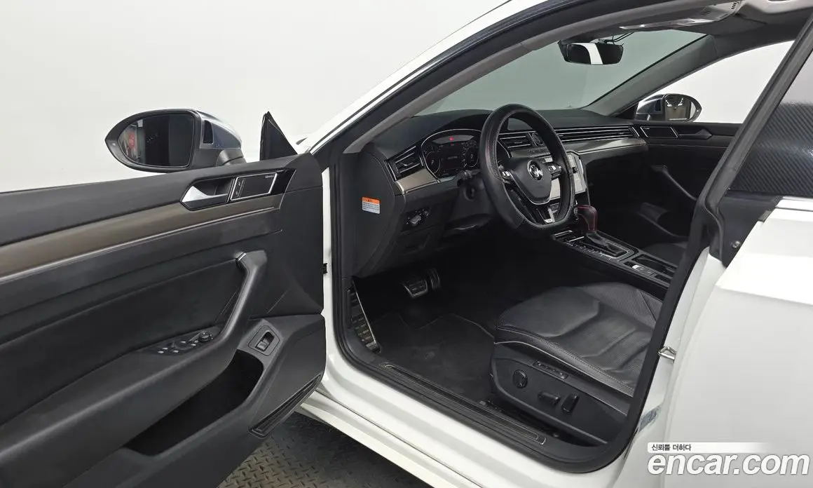 Volkswagen Arteon 2019 2.0 автомат (гидро), фото 10