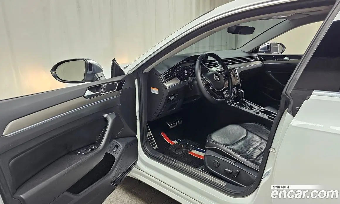 Volkswagen Arteon 2019 2.0 автомат (гидро), фото 13