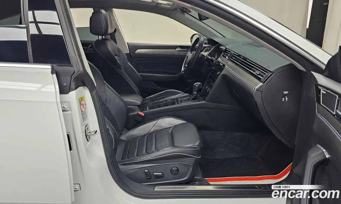 Volkswagen Arteon 2019 2.0 автомат (гидро), фото 16