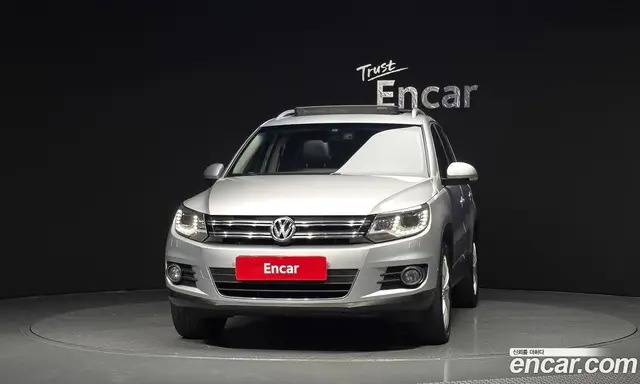 Volkswagen Tiguan 2014 2.0 автомат (гидро), миниатюра 3