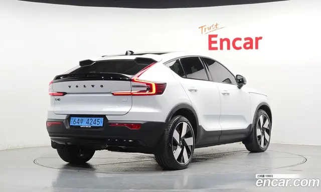 Volvo C40, 2022, 28 663 км