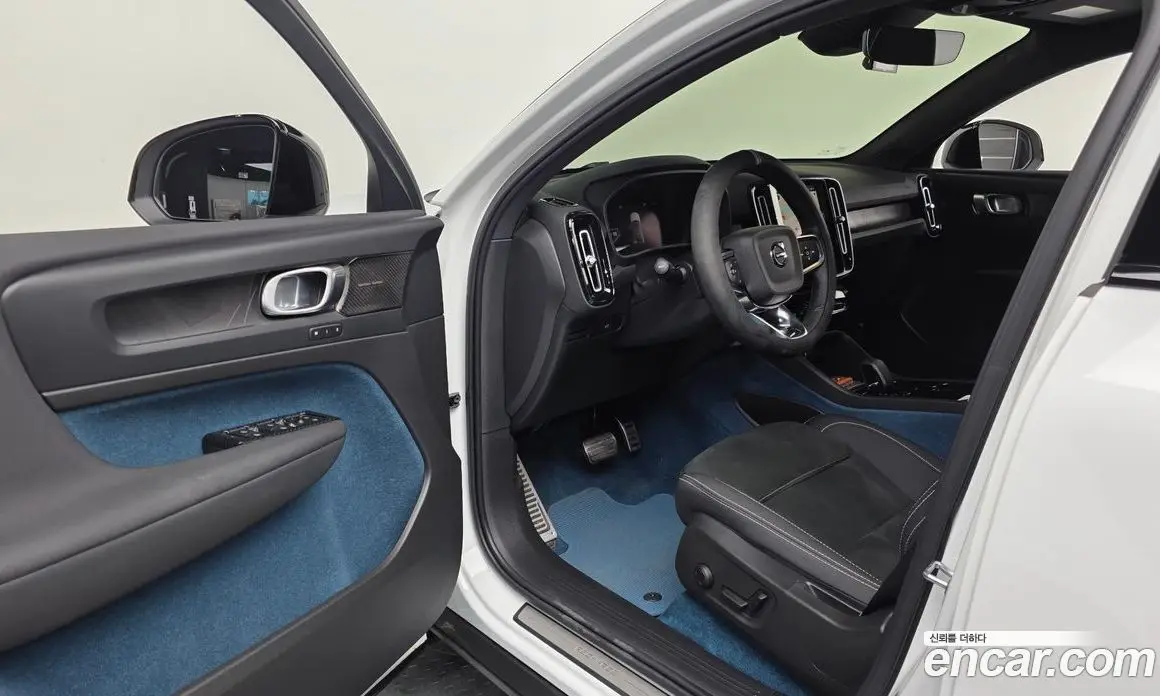 Volvo C40 2022 0.2 автомат (гидро), фото 12