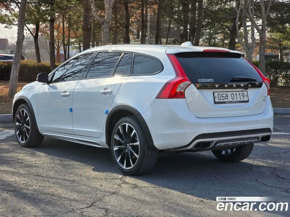 Volvo V60 2016 2.0 автомат (гидро), фото 7