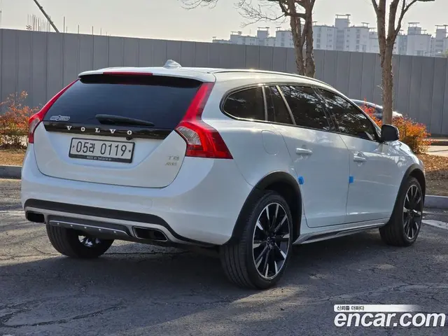Volvo V60 2016 2.0 автомат (гидро), миниатюра 8