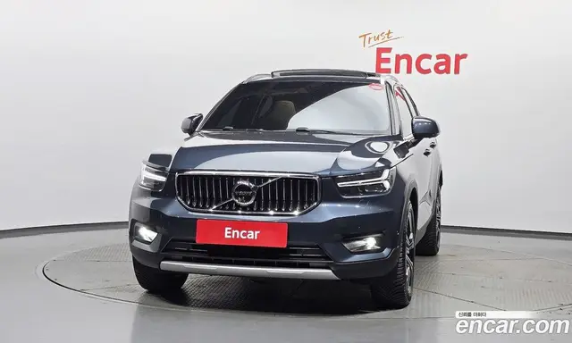 Volvo XC40 2021 2.0 автомат (гидро), миниатюра 3