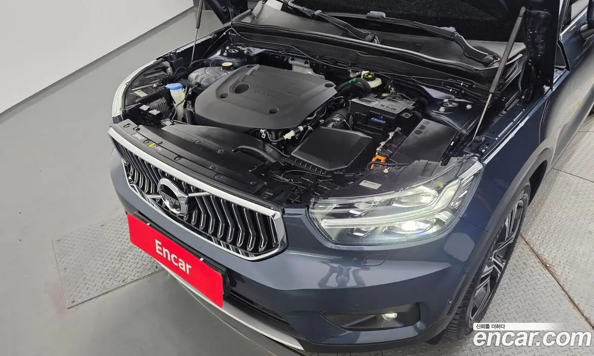 Volvo XC40 2021 2.0 автомат (гидро), фото 6