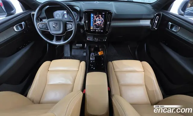 Volvo XC40 2021 2.0 автомат (гидро), миниатюра 7