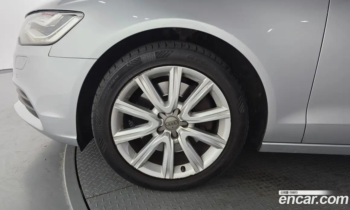 Audi A6 2013 3.0 автомат (гидро), фото 5