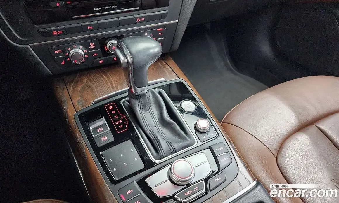 Audi A6 2015 2.0 автомат (гидро), фото 9