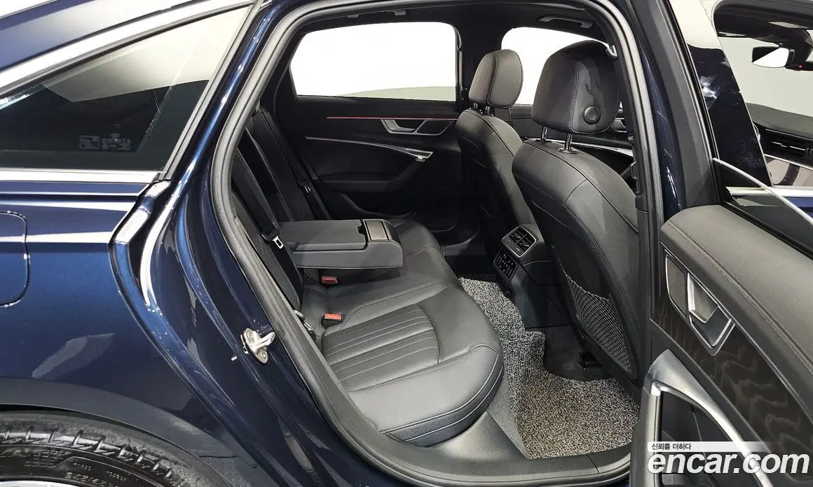 Audi A6 2022 2.0 автомат (гидро), фото 17