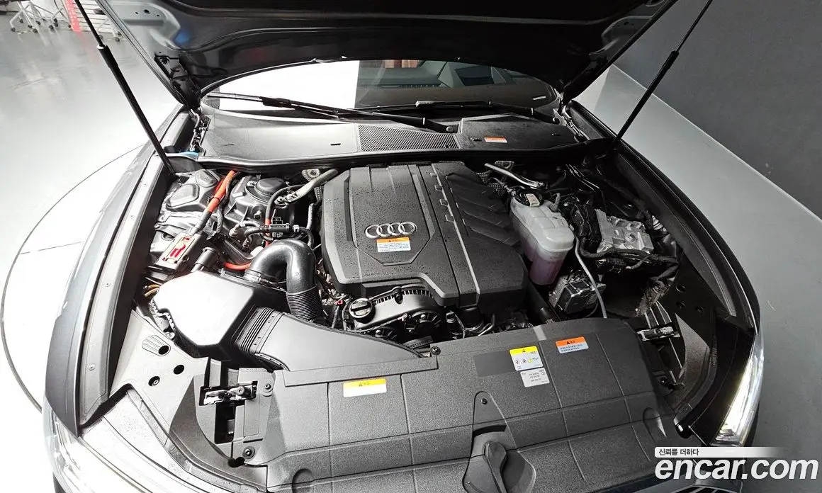 Audi A6 2023 2.0 автомат (гидро), фото 6