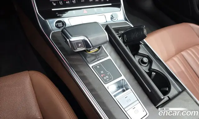 Audi A6 2023 2.0 автомат (гидро), миниатюра 12