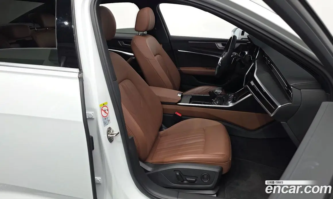 Audi A6 2023 2.0 автомат (гидро), фото 16