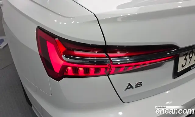 Audi A6 2023 2.0 автомат (гидро), миниатюра 9