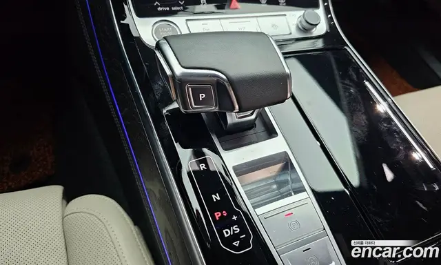 Audi A8 2022 3.0 автомат (гидро), миниатюра 9