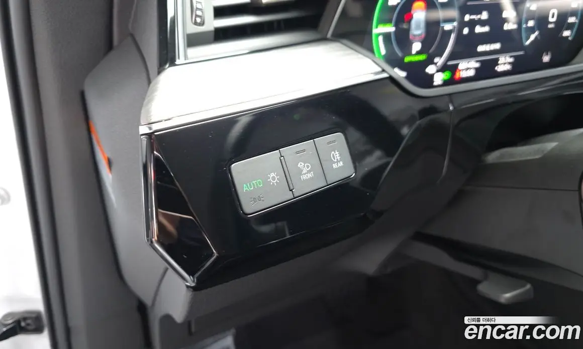 Audi e-tron 2022 0.2 автомат (гидро), фото 26