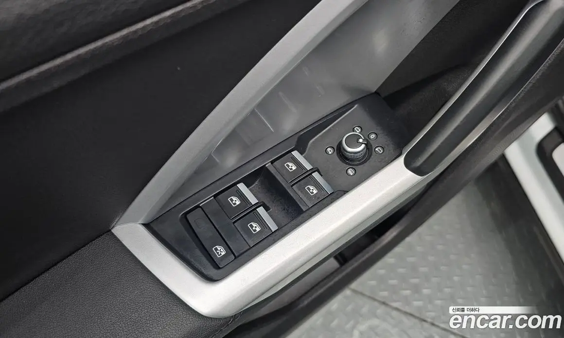 Audi Q3 2022 2.0 автомат (гидро), фото 25