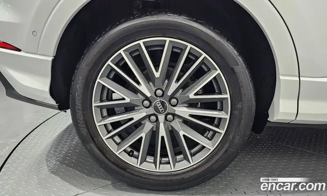 Audi Q3 2022 2.0 автомат (гидро), миниатюра 5
