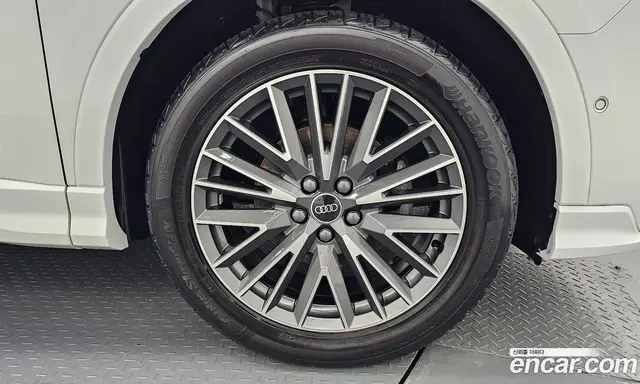 Audi Q3 2022 2.0 автомат (гидро), миниатюра 7