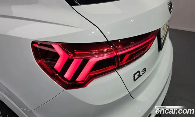 Audi Q3 2022 2.0 автомат (гидро), миниатюра 9
