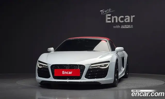 Audi R8 2014 5.2 автомат (гидро), миниатюра 3