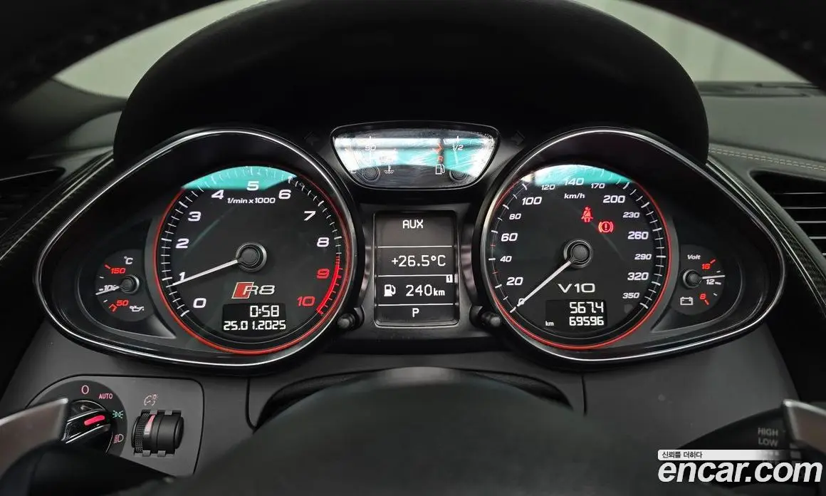 Audi R8 2014 5.2 автомат (гидро), фото 8