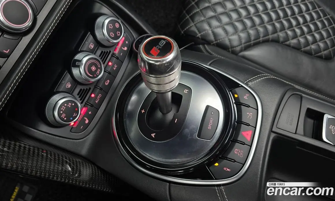 Audi R8 2014 5.2 автомат (гидро), фото 9
