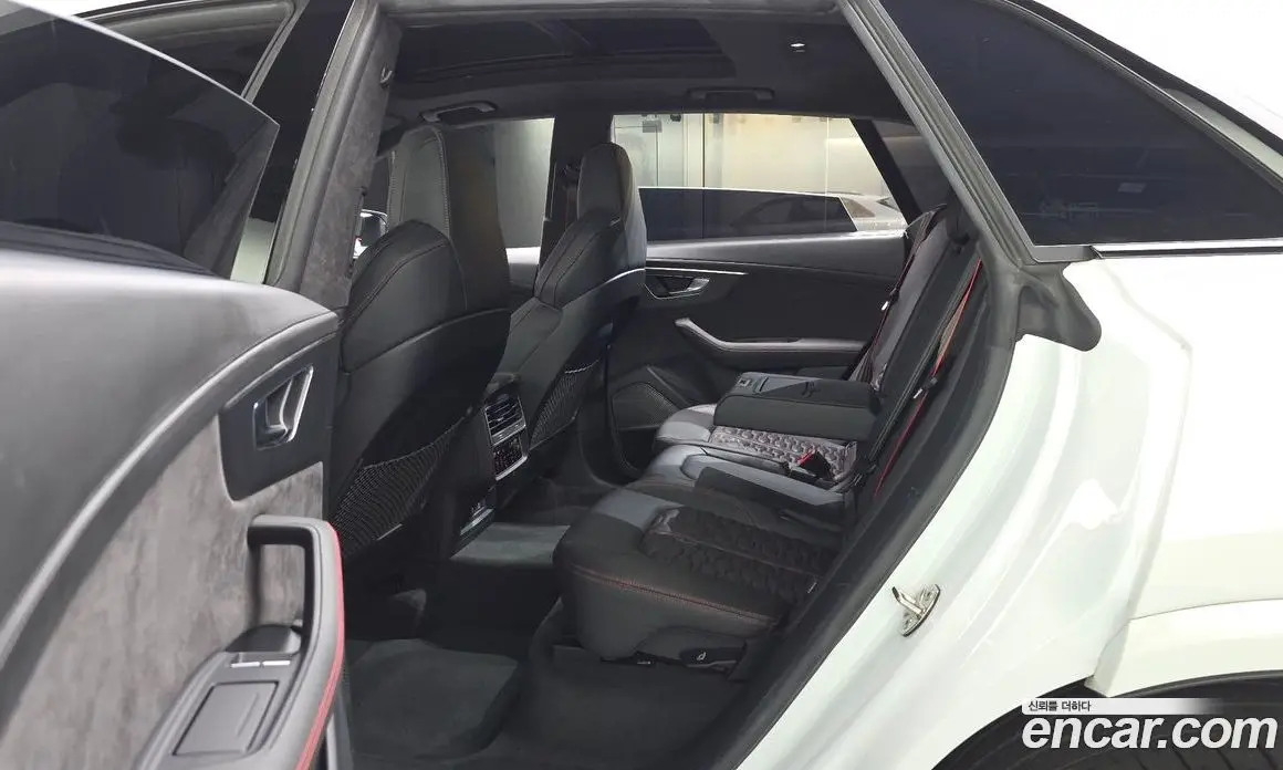 Audi RSQ8 2022 4.0 автомат (гидро), фото 15
