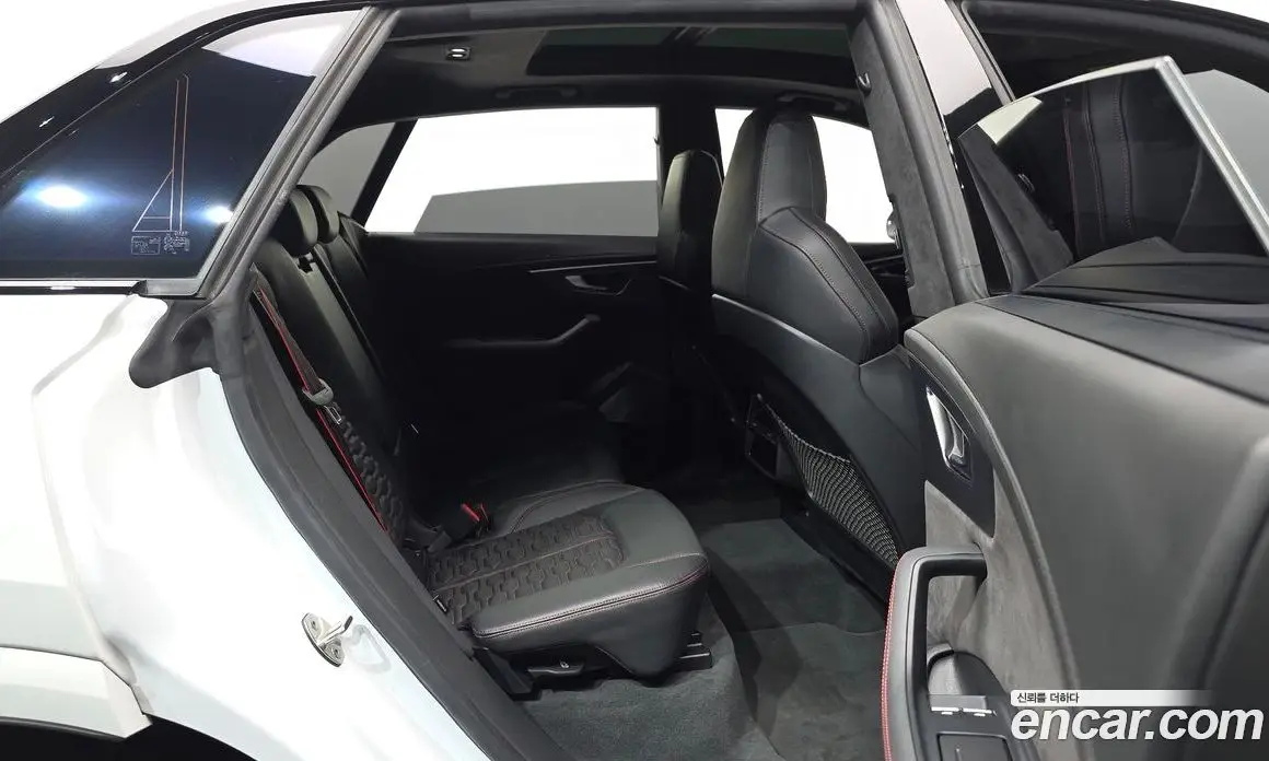Audi RSQ8 2022 4.0 автомат (гидро), фото 17