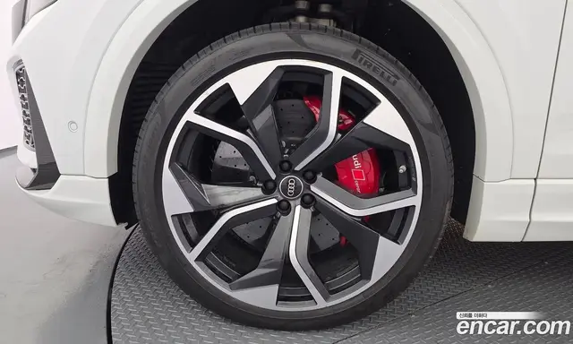 Audi RSQ8 2022 4.0 автомат (гидро), миниатюра 4