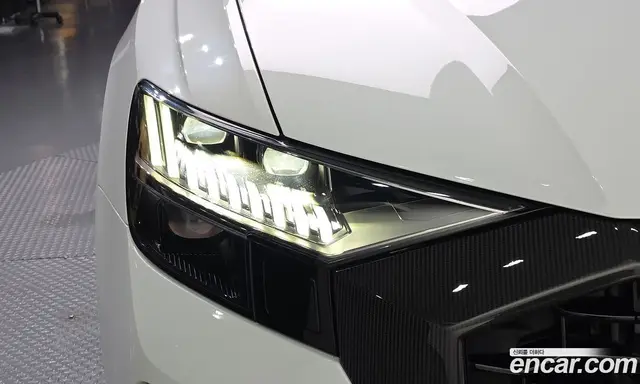 Audi RSQ8 2022 4.0 автомат (гидро), миниатюра 7