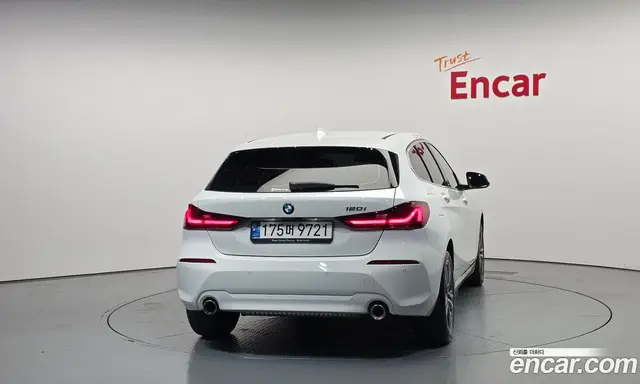 BMW 1 серия 2022 2.0 автомат (гидро), миниатюра 4