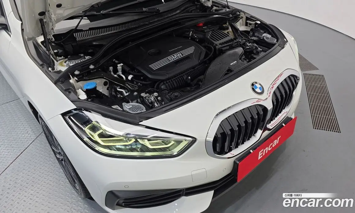 BMW 1 серия 2022 2.0 автомат (гидро), фото 6
