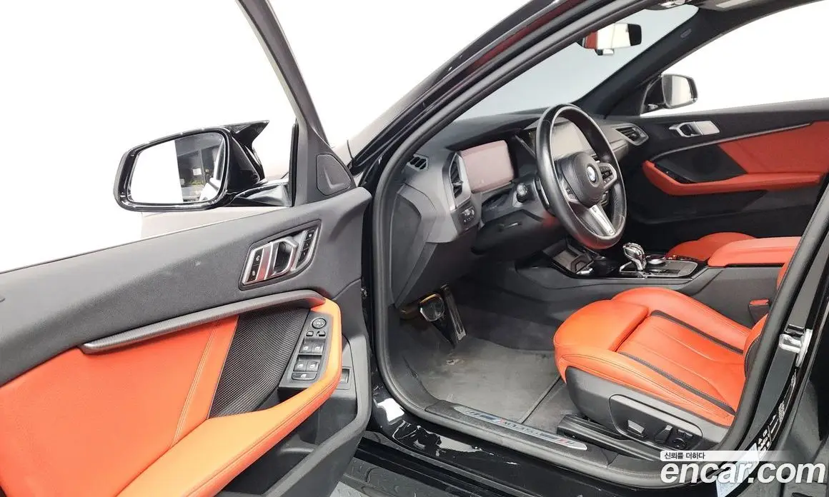 BMW 1 серия 2022 2.0 автомат (гидро), фото 13