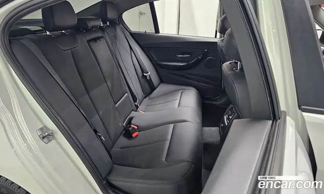 BMW 3 серия 2016 2.0 автомат (гидро), миниатюра 11