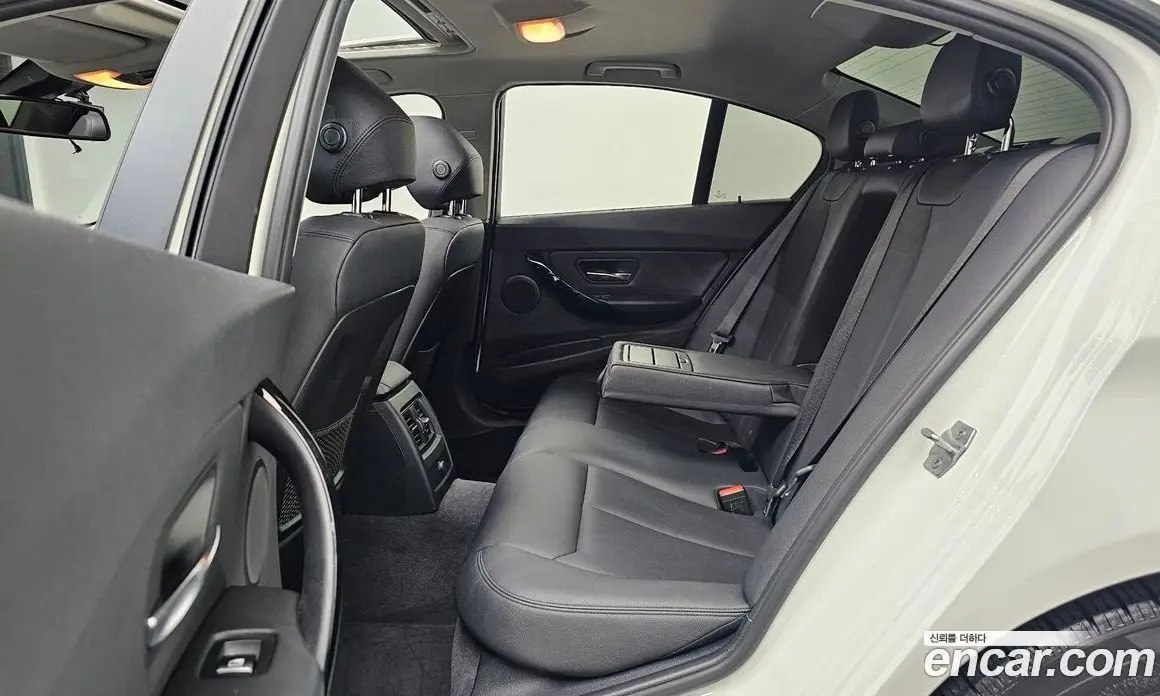 BMW 3 серия 2016 2.0 автомат (гидро), фото 12