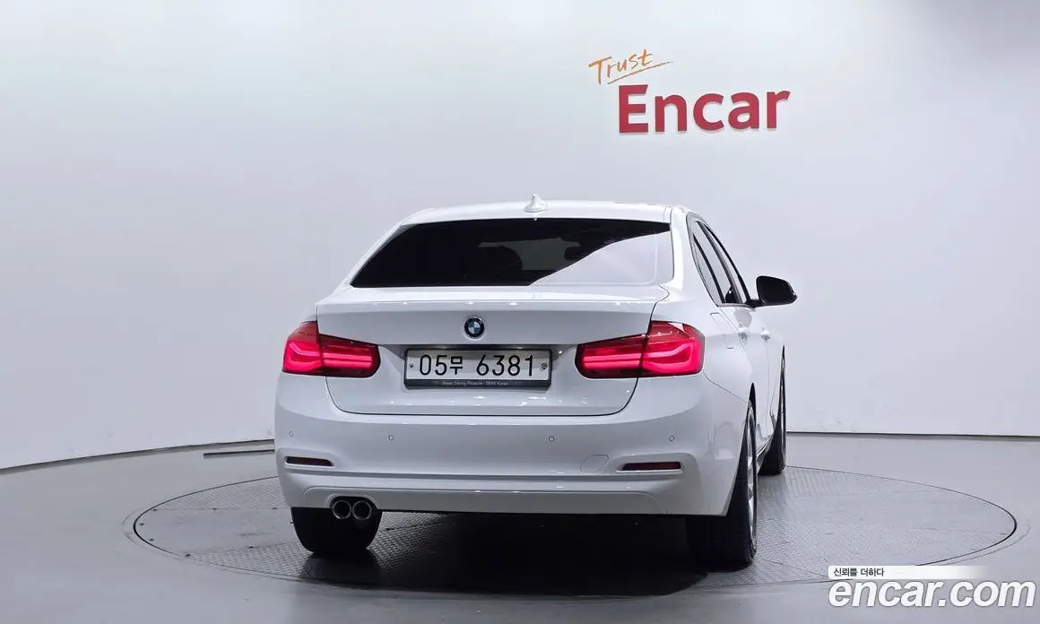 BMW 3 серия 2016 2.0 автомат (гидро), фото 4