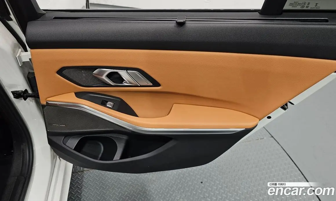 BMW 3 серия 2025 2.0 автомат (гидро), фото 15
