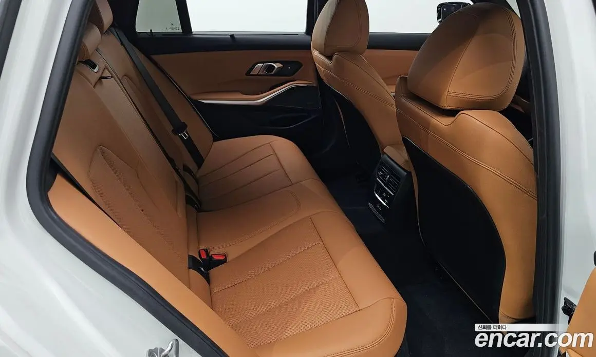 BMW 3 серия 2025 2.0 автомат (гидро), фото 18