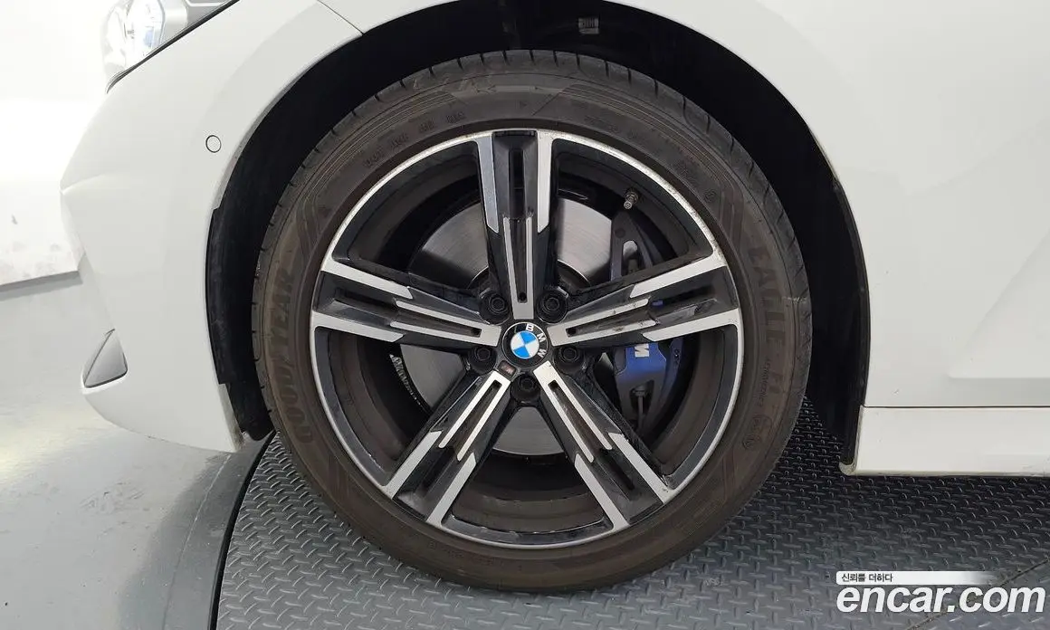 BMW 3 серия 2025 2.0 автомат (гидро), фото 5