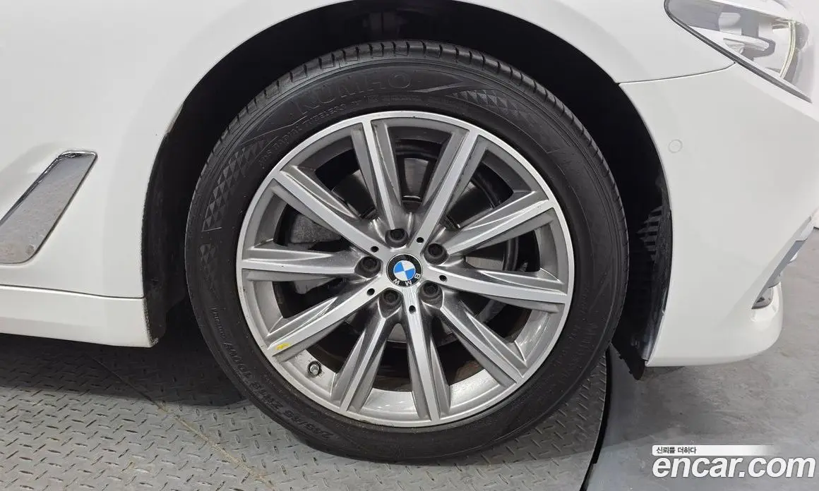 BMW 5 серия 2019 2.0 автомат (гидро), фото 7
