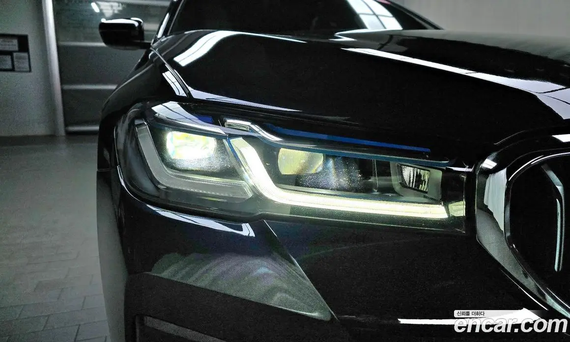 BMW 5 серия 2023 2.0 автомат (гидро), фото 8